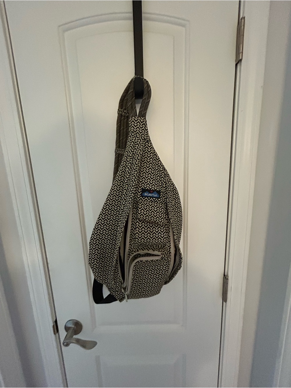 Kavu Black & Cream Patterned Sling Bag